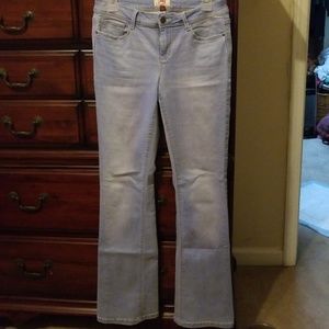 lei hip hugger boot cut